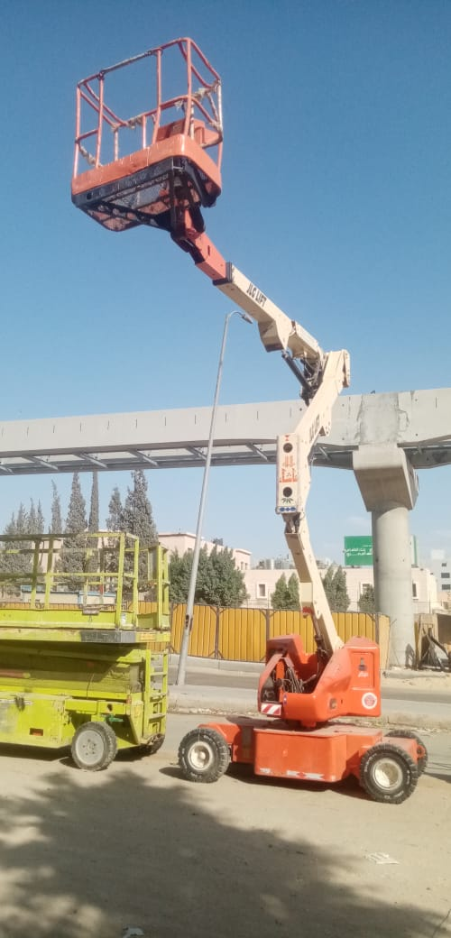 مان لفت ديزل في موقع عمل